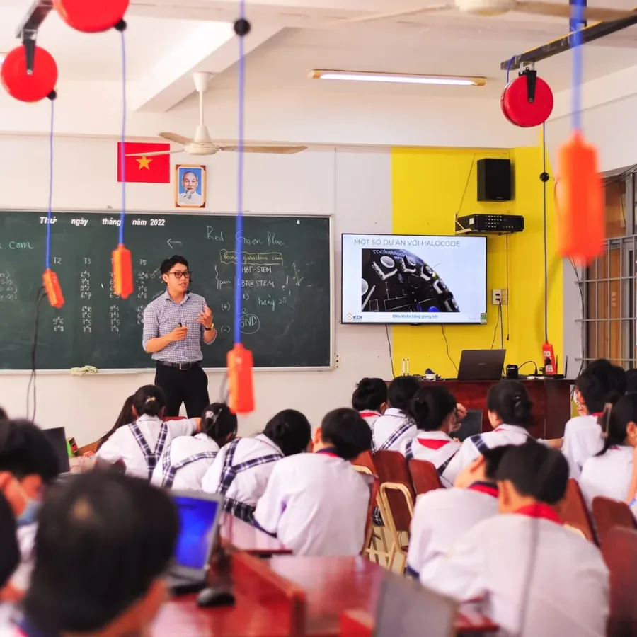 Học viên thuyết trình
